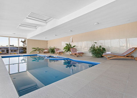 CBD Executive Apartments - Schoolies Week Accommodation 3
