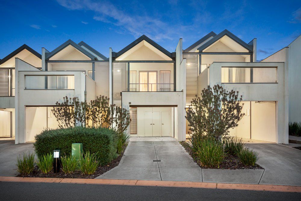 Schoolies Week Accommodation