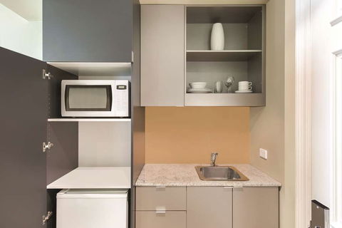 Adina Apartment Hotel Adelaide Treasury - Schoolies Week Accommodation 10