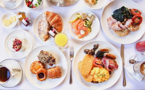 The Hotel Windsor - Schoolies Week Accommodation 7