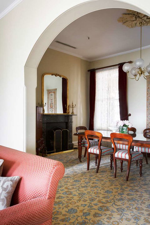 The Hotel Windsor - Schoolies Week Accommodation 11