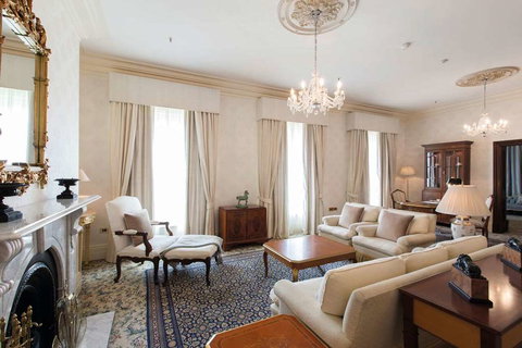 The Hotel Windsor - Schoolies Week Accommodation 12