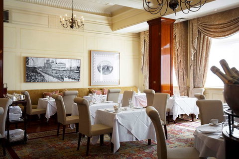 The Hotel Windsor - Schoolies Week Accommodation 15