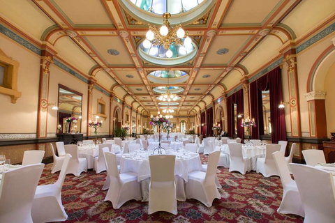 The Hotel Windsor - Schoolies Week Accommodation 16