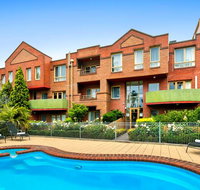 Comfort Apartments Royal Gardens - Schoolies Week Accommodation