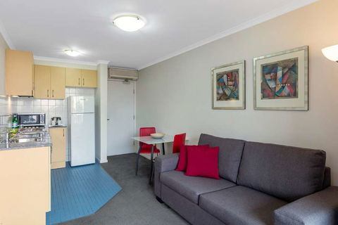 Nesuto Chippendale Sydney Apt Hotel - Schoolies Week Accommodation 7