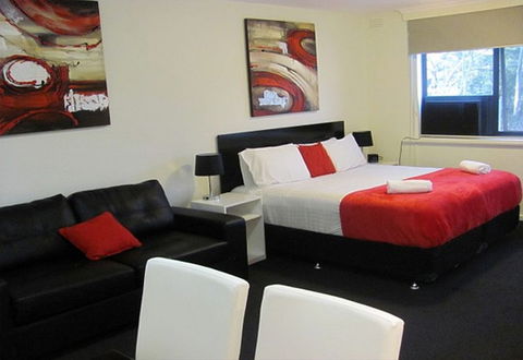 Apartments of Flemington - Schoolies Week Accommodation 0