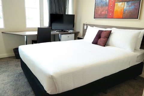 28 Hotel - Schoolies Week Accommodation 6