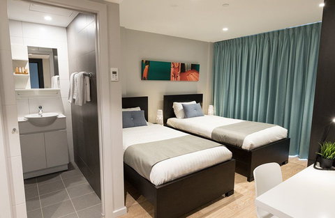 Studio 8 Residences (Adults Only) - Schoolies Week Accommodation 4
