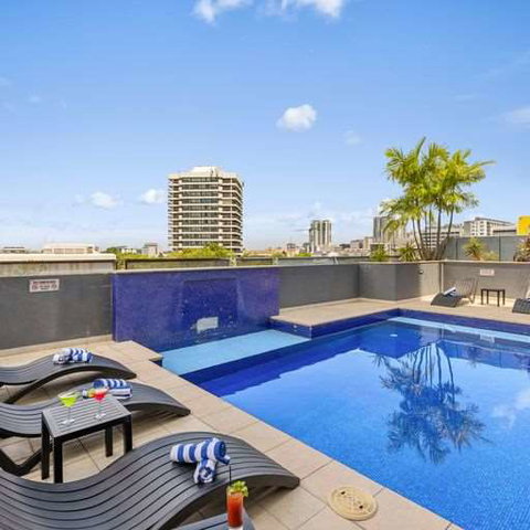 H on Mitchell Apartment Hotel - Schoolies Week Accommodation 5