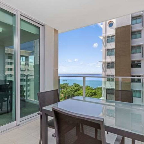 H on Mitchell Apartment Hotel - Schoolies Week Accommodation 14