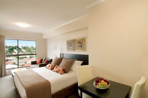 Oaks Aspire - Schoolies Week Accommodation 1