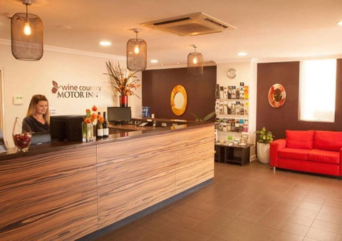 Wine Country Motor Inn - Schoolies Week Accommodation 1