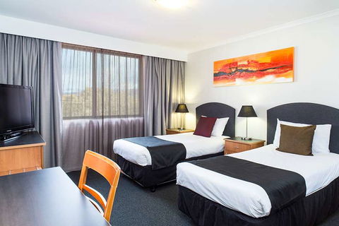 Alpha Hotel Canberra - Schoolies Week Accommodation 2