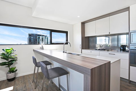 Arise Soda - Schoolies Week Accommodation 2