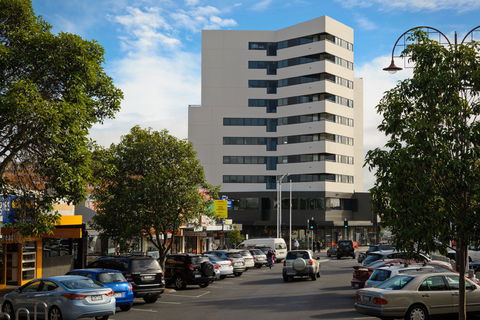 Apartments @ IKON Glen Waverley - Schoolies Week Accommodation 0