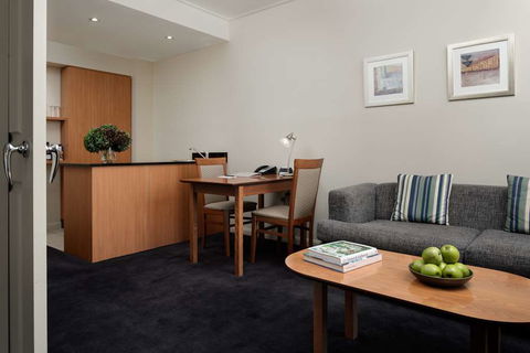 Rydges Newcastle - Schoolies Week Accommodation 17