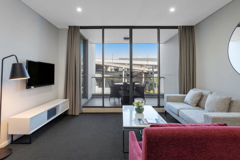 Meriton Suites North Ryde - Schoolies Week Accommodation 5
