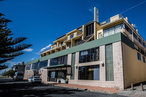 Alloggio Newcastle Beach Hotel - Schoolies Week Accommodation 0