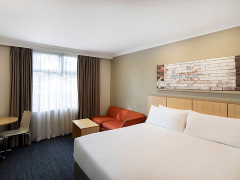 Mercure Sydney Blacktown - Schoolies Week Accommodation 3