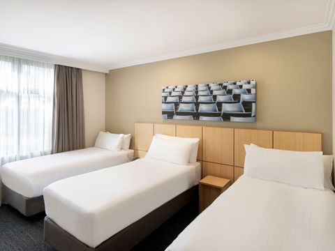 Mercure Sydney Blacktown - Schoolies Week Accommodation 6