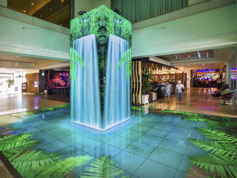 Pullman Reef Hotel Casino - Schoolies Week Accommodation 2