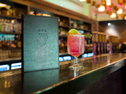 Pullman Reef Hotel Casino - Schoolies Week Accommodation 4