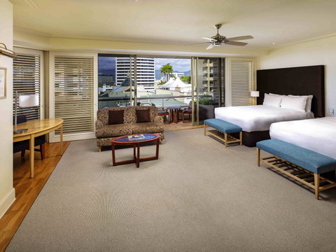 Pullman Reef Hotel Casino - Schoolies Week Accommodation 8