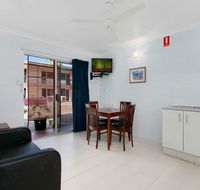 Cairns City Palms - Schoolies Week Accommodation
