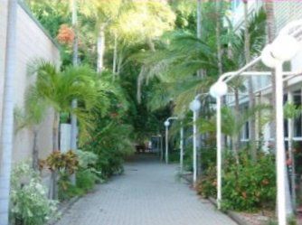 Adventurers Resort - Schoolies Week Accommodation 0