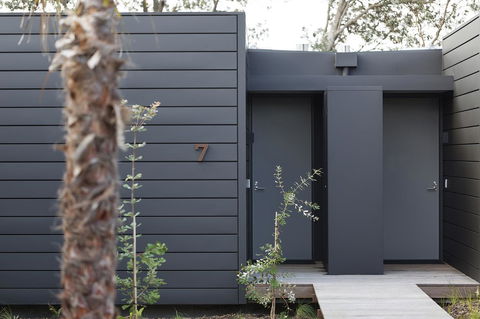 Bangalay Luxury Villas - Schoolies Week Accommodation 2