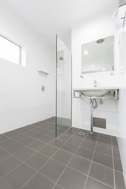 Forrest Hotel & Apartments - Schoolies Week Accommodation 16