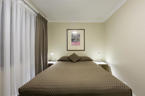 Forrest Hotel & Apartments - Schoolies Week Accommodation 17