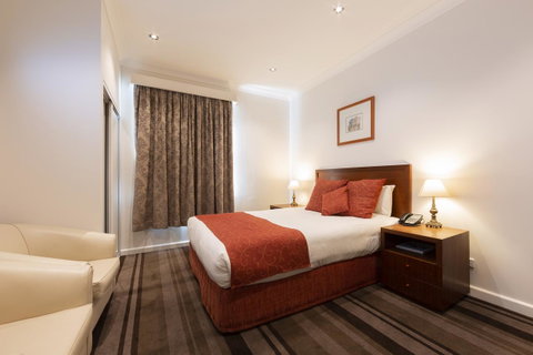 Mercure Canberra - Schoolies Week Accommodation 22