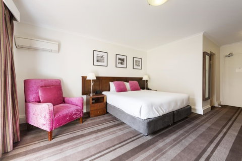 Mercure Canberra - Schoolies Week Accommodation 11