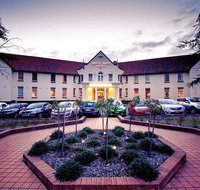 Mercure Canberra - Schoolies Week Accommodation