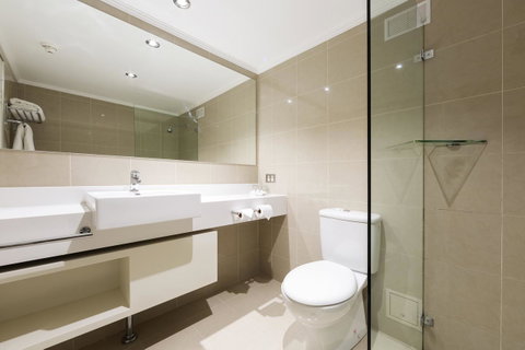 Mercure Canberra - Schoolies Week Accommodation 13