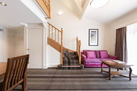 Mercure Canberra - Schoolies Week Accommodation 6