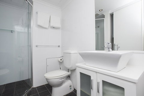 CityStyle Apartments - Schoolies Week Accommodation 9