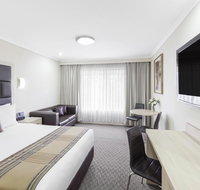 Garden City Hotel Best Western Signature Collection - Schoolies Week Accommodation