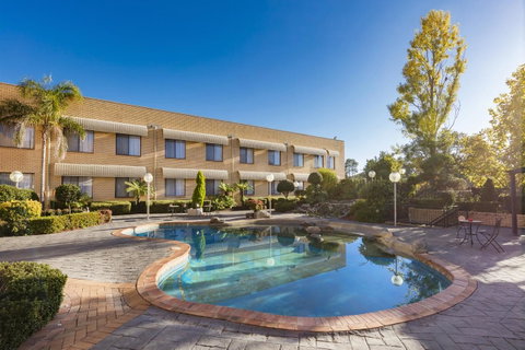 Garden City Hotel, Best Western Signature Collection - Schoolies Week Accommodation 11