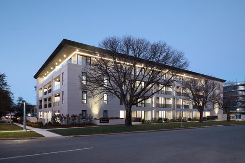 Knightsbridge Canberra - Schoolies Week Accommodation 2