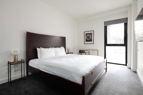 Knightsbridge Canberra - Schoolies Week Accommodation 20