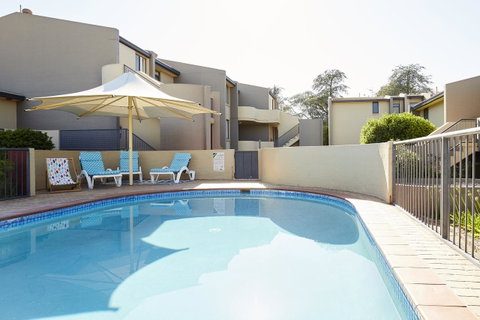 Manuka Park Serviced Apartments - Schoolies Week Accommodation 34