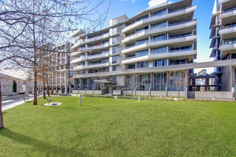 Realm Park 39 Barton ACT - Schoolies Week Accommodation 39