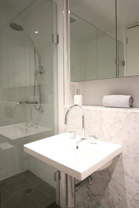 Realm Park 39 Barton ACT - Schoolies Week Accommodation 4