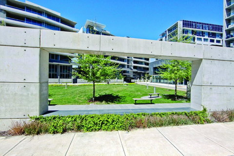 Realm Park 39 Barton ACT - Schoolies Week Accommodation 25