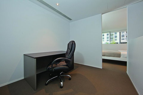 Realm Park 39 Barton ACT - Schoolies Week Accommodation 17