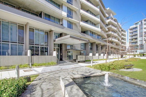 Realm Park 39 Barton ACT - Schoolies Week Accommodation 40