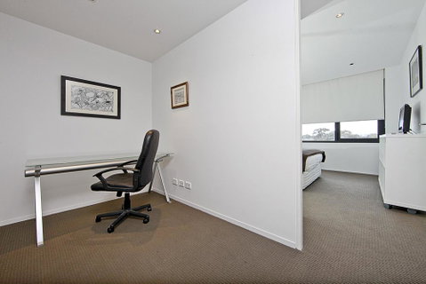 Realm Park 39 Barton ACT - Schoolies Week Accommodation 9